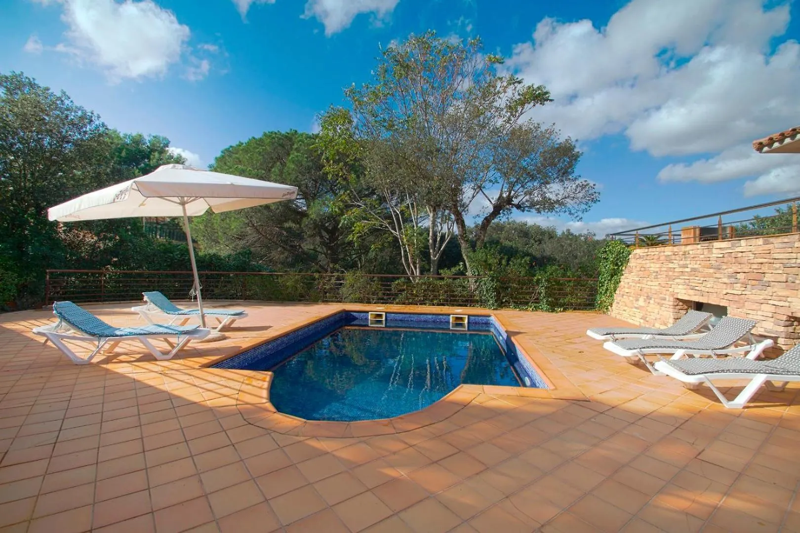 Vila Club Villamar - Sintra Begur